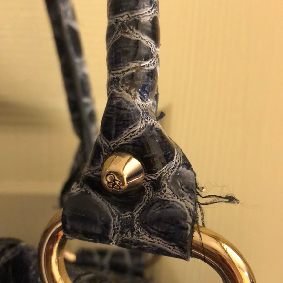 Large Faux Croc Jessica Simpson - Picture 4 of 7